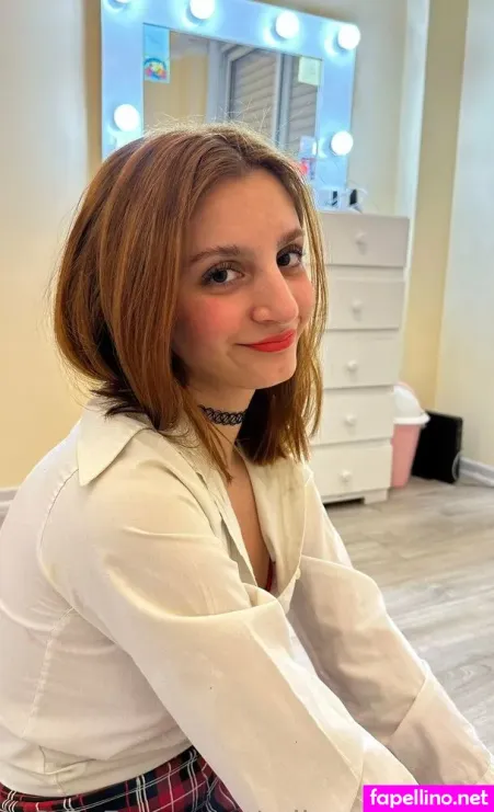 Lily Hop OnlyFans Thumbnail #DVQ8IFgRXK