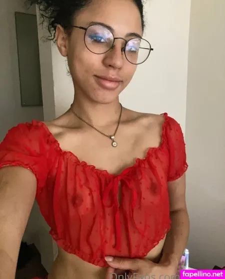 Lily Licks OnlyFans Thumbnail #Y0nNzyNzKY