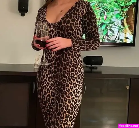 Lily Logan OnlyFans Thumbnail #KQqvXX38C4