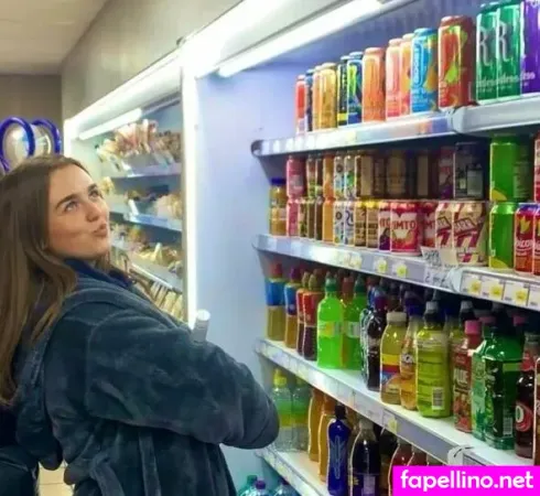 Lily Logan OnlyFans Thumbnail #RTic6kR38V