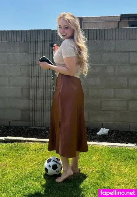 Lily Maevon OnlyFans Thumbnail #ArmhTjkSOr