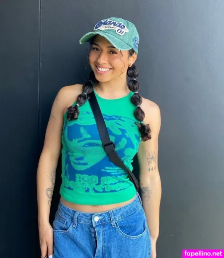 Lily Marsters OnlyFans Thumbnail #51QyLn9urJ