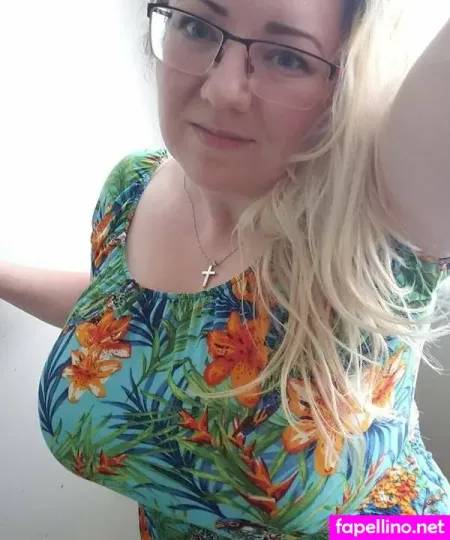 Lily Masie Main Profile Photo