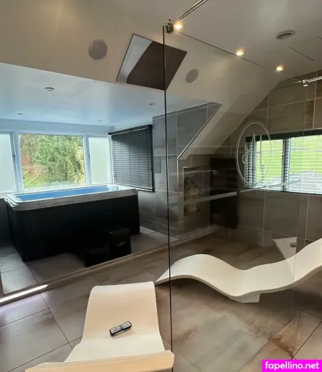 Lily Mcalpine OnlyFans Thumbnail #fDWMqe7XrK