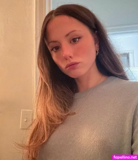 Lily Mo Sheen 2 OnlyFans Thumbnail #4pGvpHj3vz