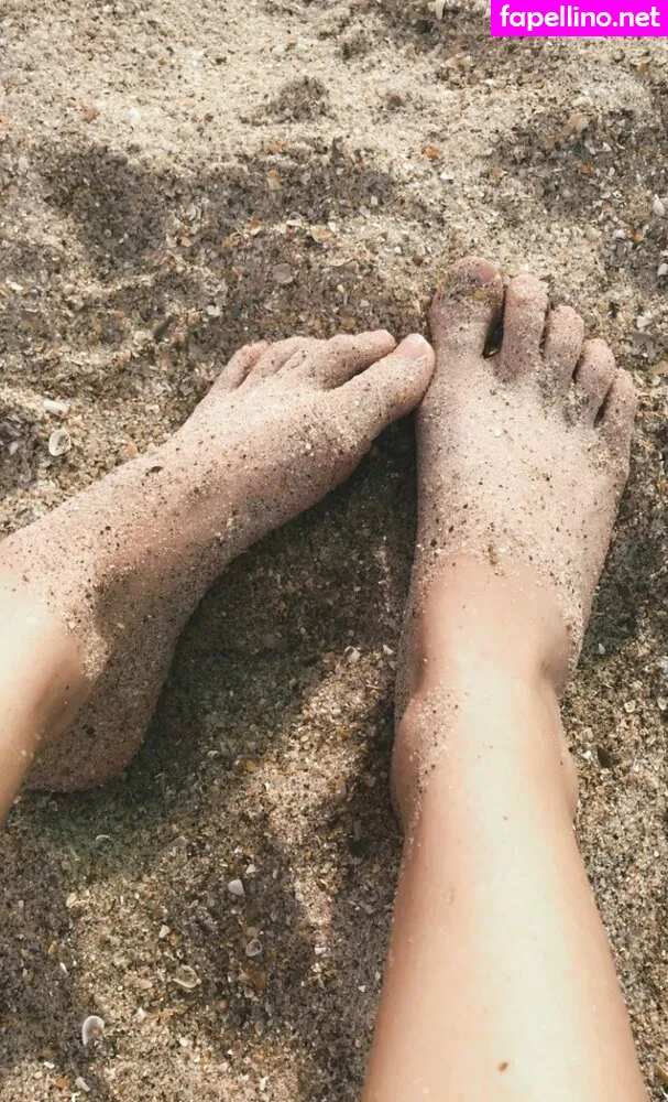 li1ybug, lilybaby420, lilyquinn Nude Leaked OnlyFans Photo #9XTxybzyfU