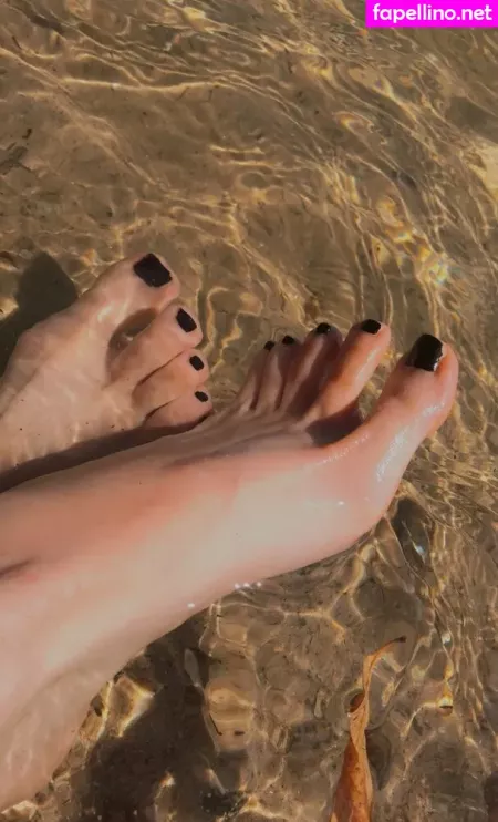Lily Quinn OnlyFans Thumbnail #qaYoypORoY
