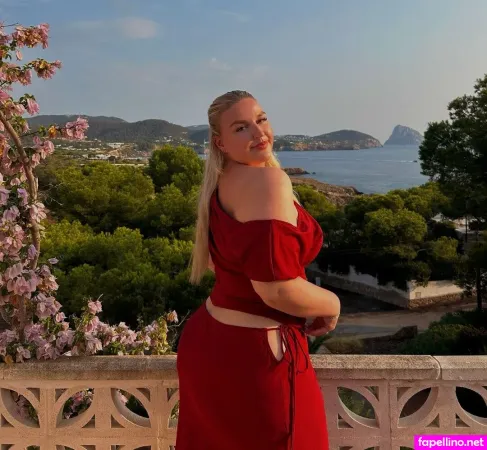 Lily Ramsey OnlyFans Thumbnail #JOfvmxx8cB