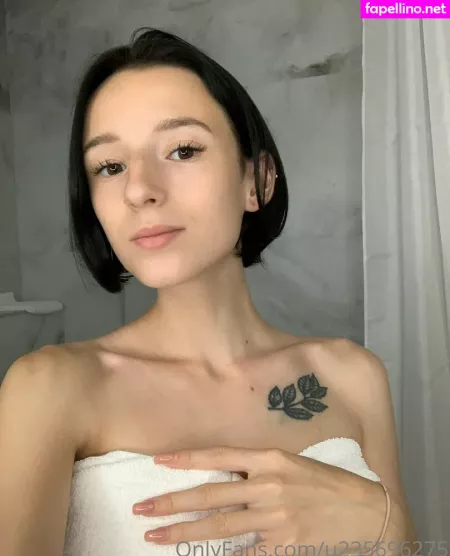 Lily Shine OnlyFans Thumbnail #czdOkP4pVx