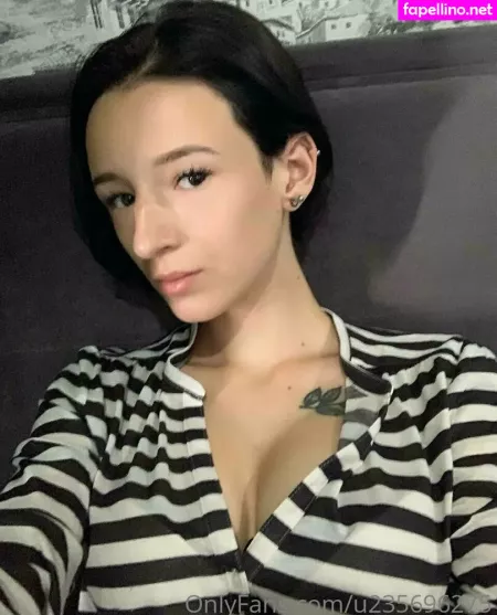 Lily Shine OnlyFans Thumbnail #lnPbP5ejO8