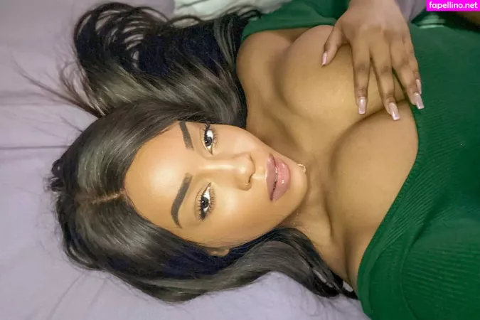 Lily Starfire OnlyFans Thumbnail #JjT4wGr4ws