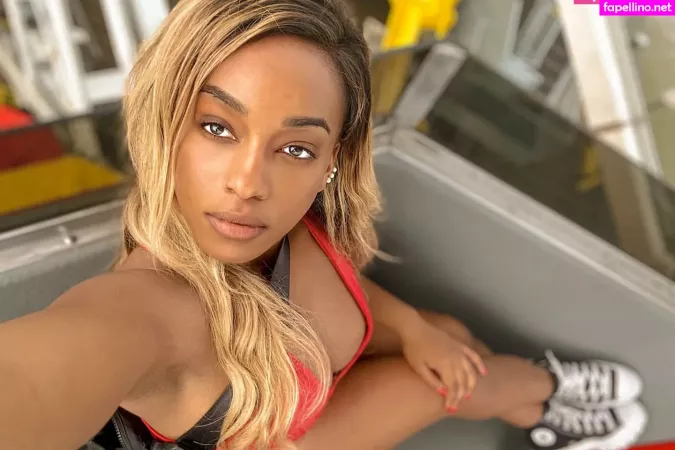 Lily Starfire OnlyFans Thumbnail #WzMLMCre03