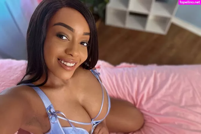 Lily Starfire OnlyFans Thumbnail #r7vJhl8CTh