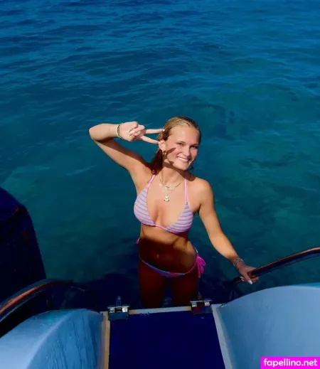 Lily Torrence OnlyFans Thumbnail #jzyGvxjjuJ