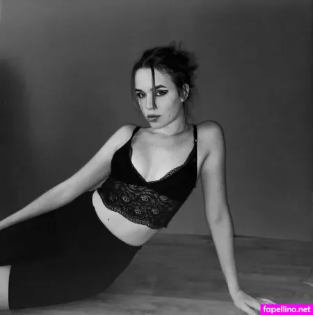 Lily Virgin Girl OnlyFans Thumbnail #TpsnIGdwYp
