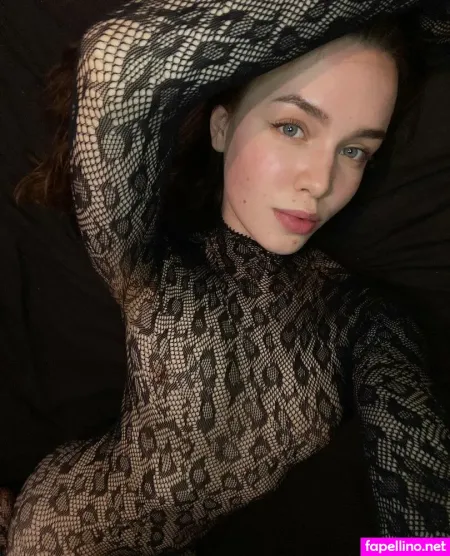 Lily Virgin Girl OnlyFans Thumbnail #VomXPnrmIK
