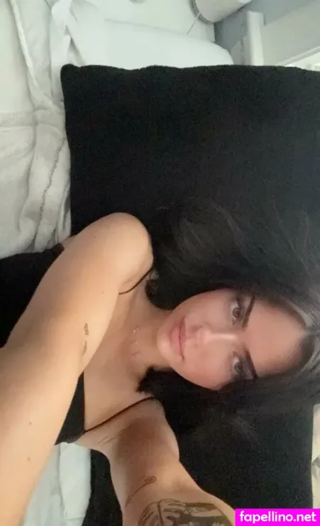 Lily Weber OnlyFans Thumbnail #ELHNydcOjt