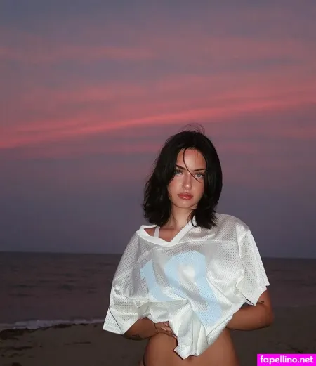 Lily Weber OnlyFans Thumbnail #KGyYnoGAws