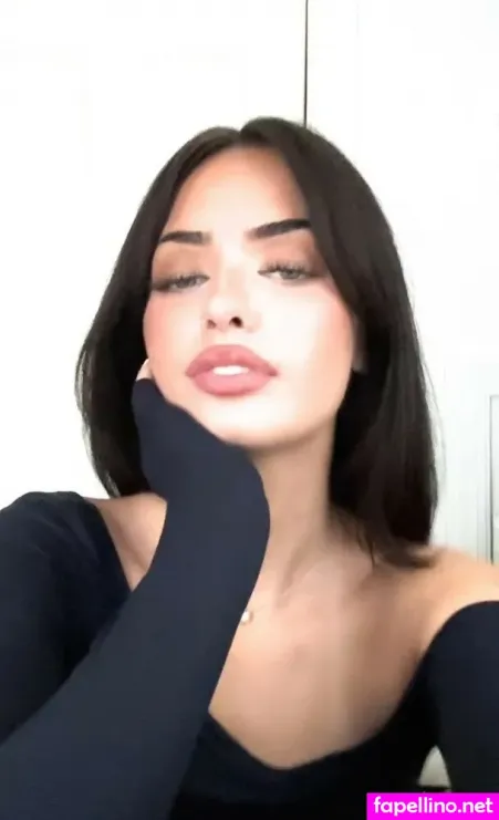 Lily Weber OnlyFans Thumbnail #dNNxywj8Id