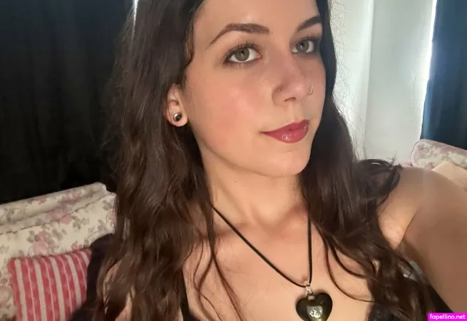 Lily Winters OnlyFans Thumbnail #AYn4z3dLtx