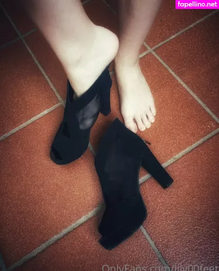 Lily00feet OnlyFans Thumbnail #3I1dcGd3hV
