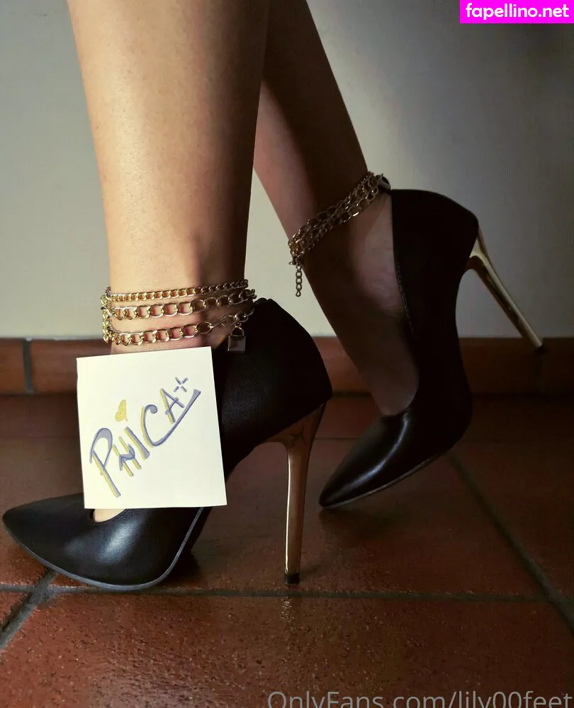 lily00feet, lily_hotfeet Nude Leaked OnlyFans Photo #7StbaCqgPL