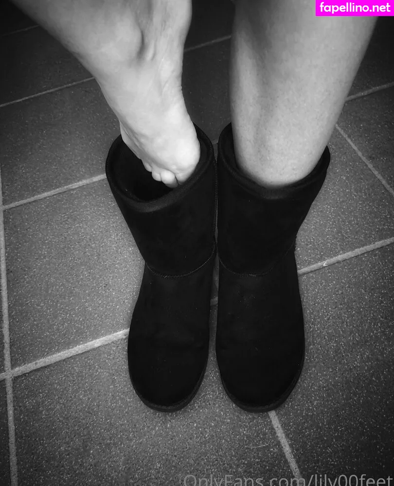 lily00feet, lily_hotfeet Nude Leaked OnlyFans Photo #8N2ty8SnW2