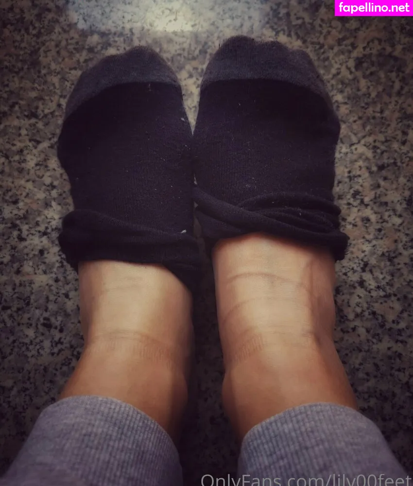 lily00feet, lily_hotfeet Nude Leaked OnlyFans Photo #8kehsoS8Of