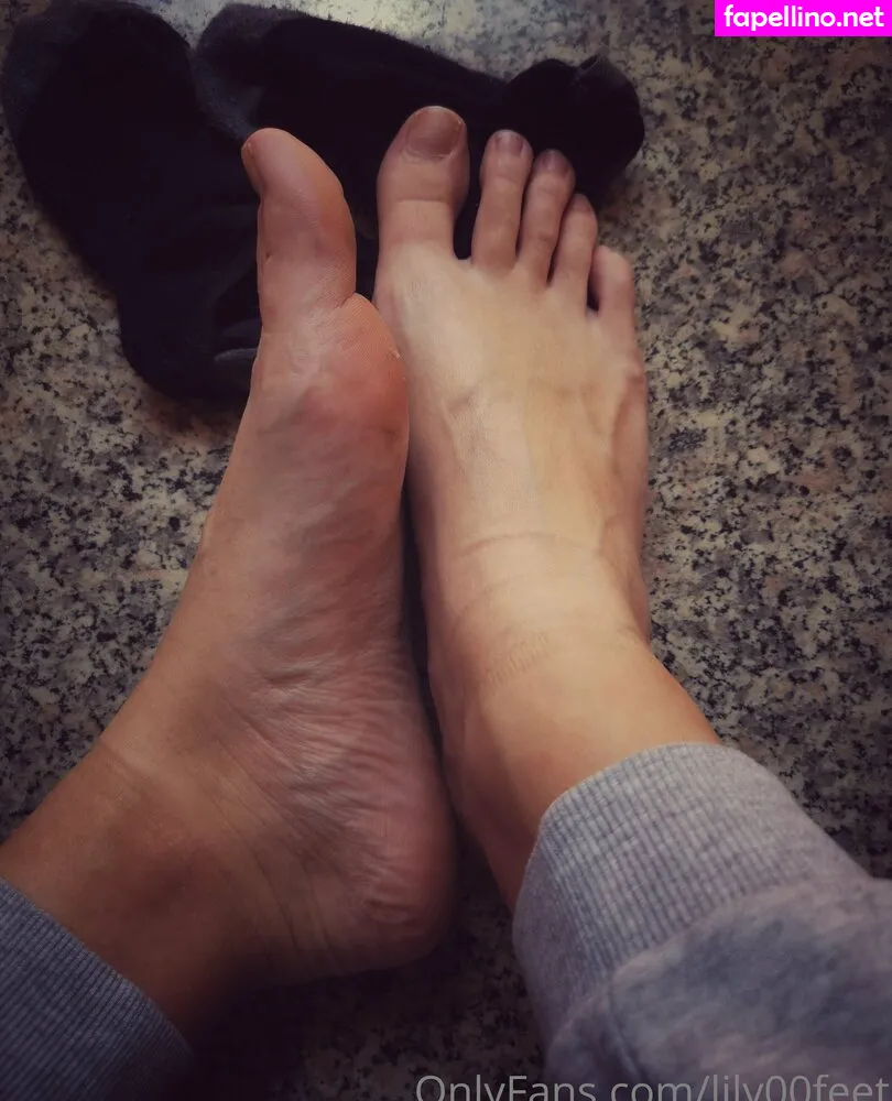 lily00feet, lily_hotfeet Nude Leaked OnlyFans Photo #LD05Wq0nL7