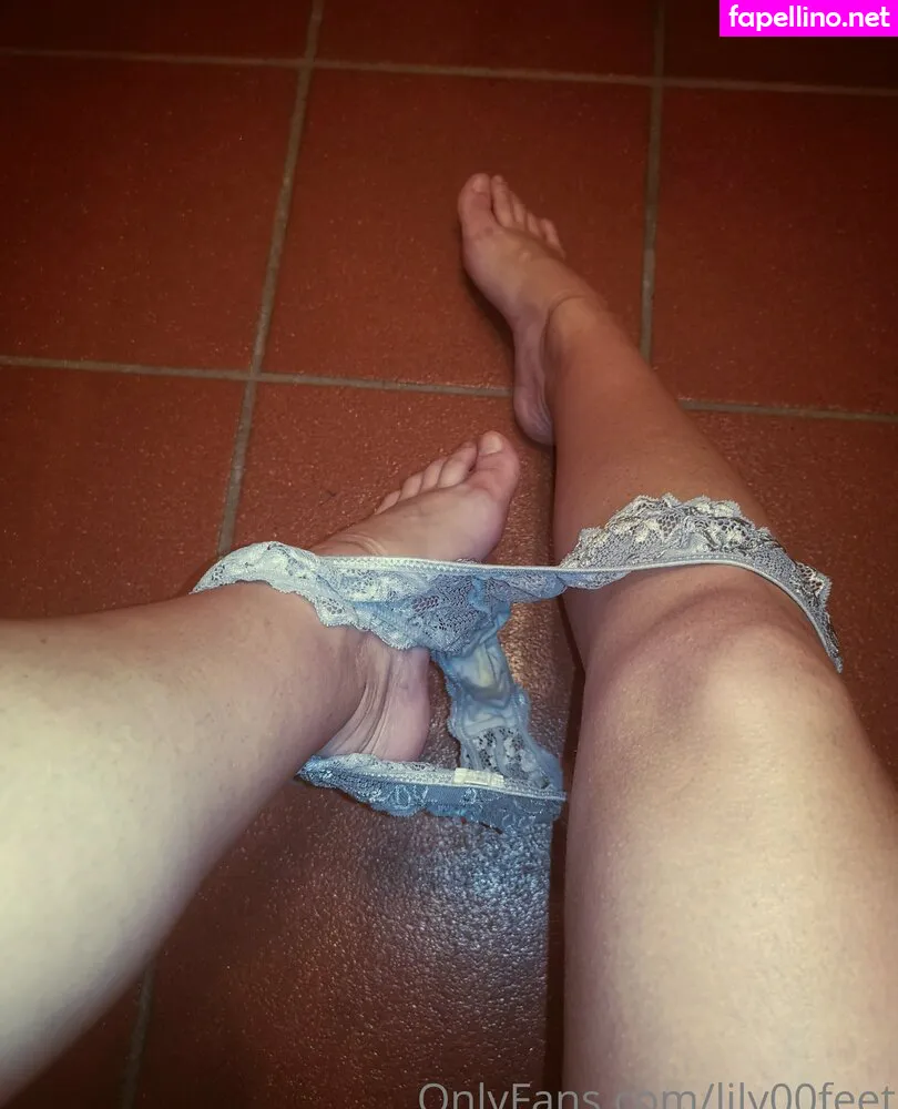 lily00feet, lily_hotfeet Nude Leaked OnlyFans Photo #UmavfojWe3