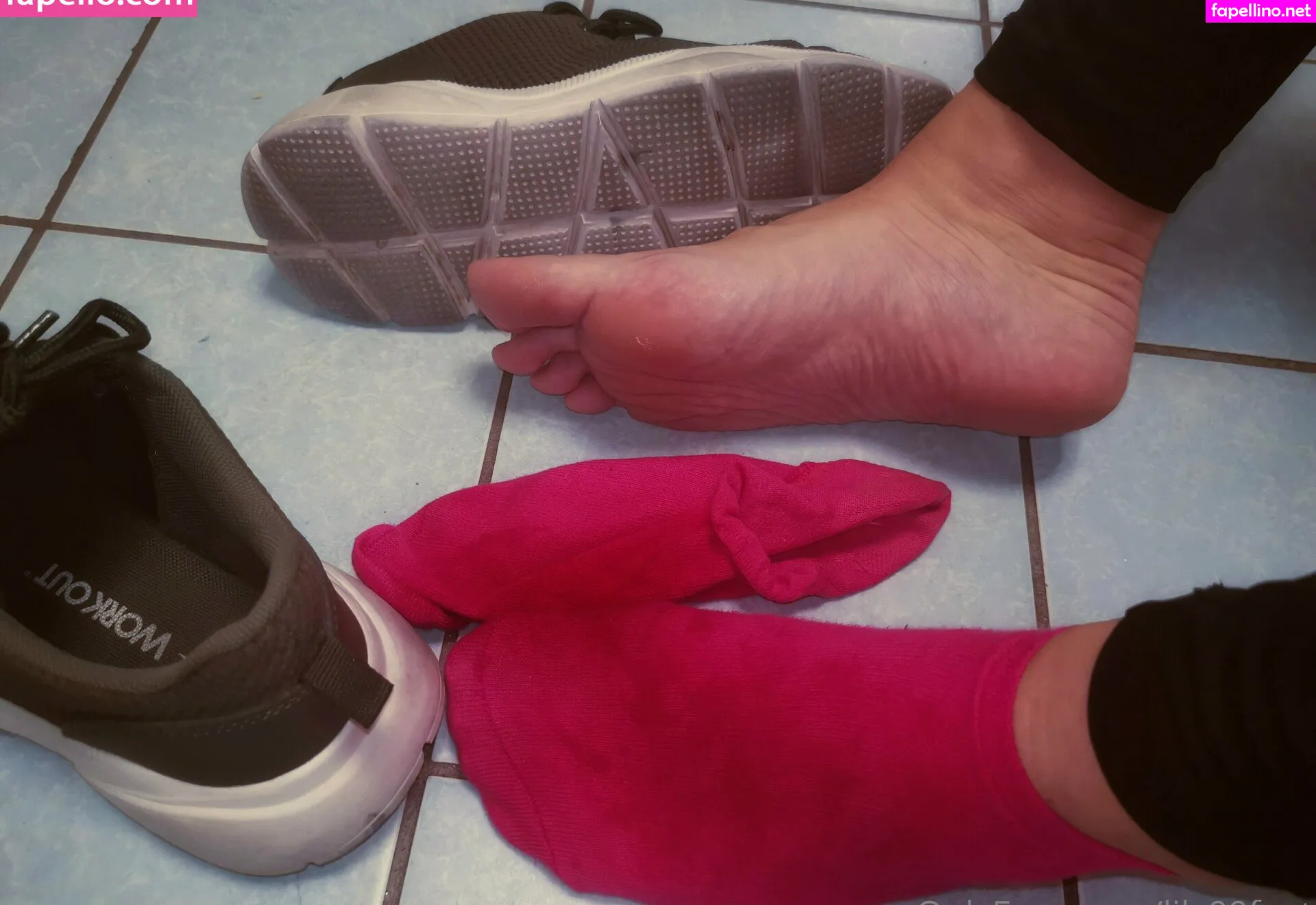 lily00feet, lily_hotfeet Nude Leaked OnlyFans Photo #iEzuWmZhl3