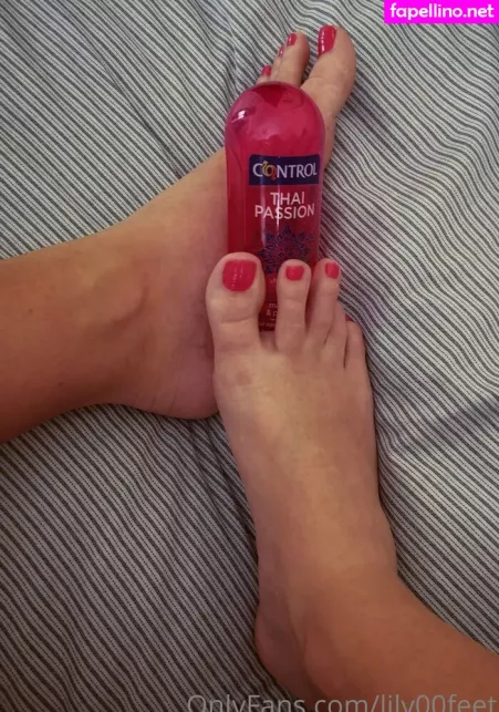 Lily00feet OnlyFans Thumbnail #rmtTXlKmNu
