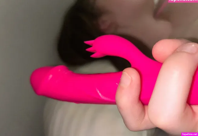 Lilyandmiles OnlyFans Thumbnail #nW20339tCv