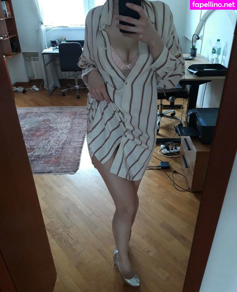 lilyapricot, poodle_lily Nude Leaked OnlyFans Photo #jwyAaClMVT