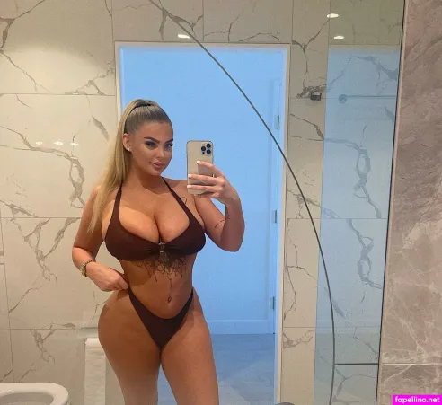 Lilybultx OnlyFans Thumbnail #6VXTEtPxw1