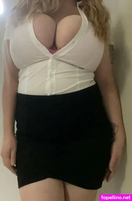 Lilybustyxxxx OnlyFans Thumbnail #jLtHltIhvM