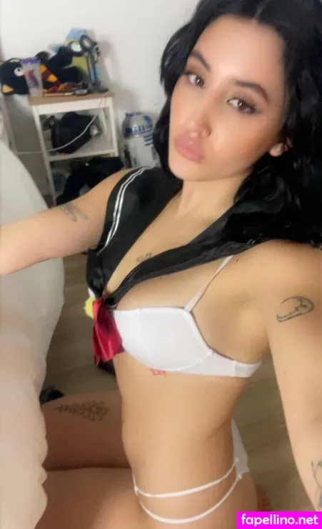 Lilycreamz OnlyFans Thumbnail #sdITXtWpVT