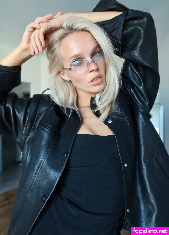 lily_krys_, lilycrys Nude Leaked OnlyFans Photo #4vmV3P8Ug5