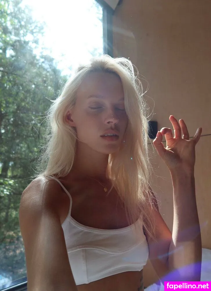 lily_krys_, lilycrys Nude Leaked OnlyFans Photo #J1fURbXdEj