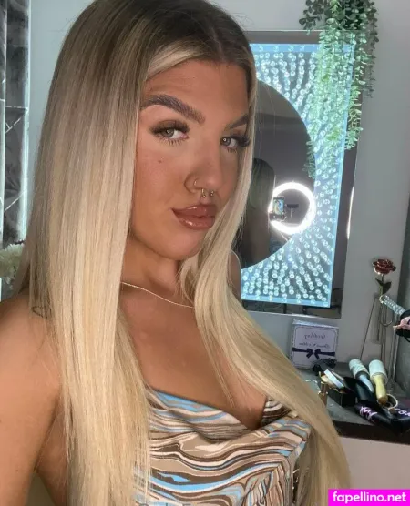 Lilydawson01 OnlyFans Thumbnail #VZOfkXsyuy
