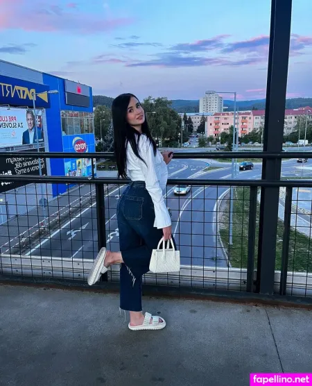 Lilyfoxe OnlyFans Thumbnail #644rRAp1W5