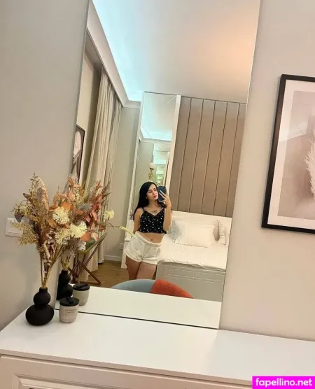 Lilyfoxe OnlyFans Thumbnail #O4lhFcciE4