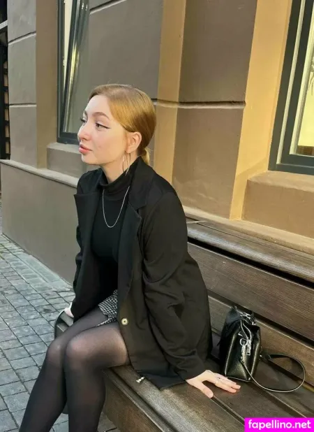 Lilygracesexy OnlyFans Thumbnail #S9ZfYO0Mu2