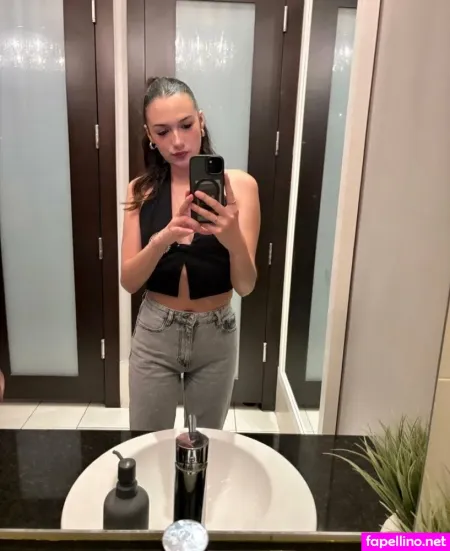 Lilygrov OnlyFans Thumbnail #f3xQRgvyME
