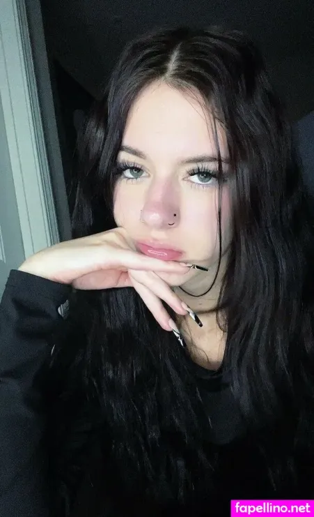 Lilyhasasecret OnlyFans Thumbnail #MdXD26piHr