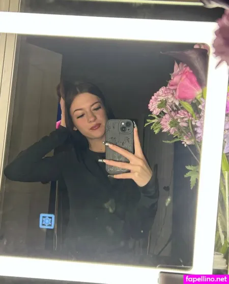 Lilyhasasecret OnlyFans Thumbnail #rOYazkPufc