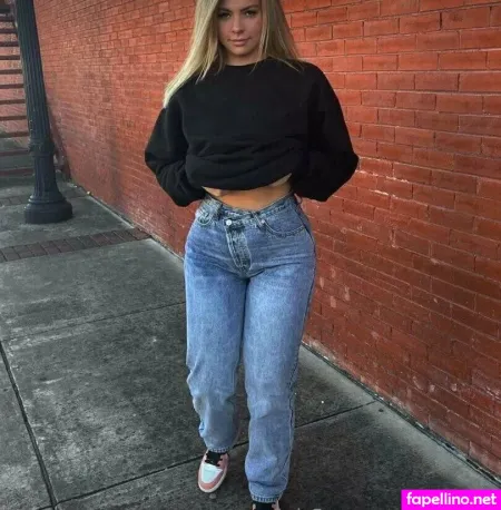 Lilyhazexx OnlyFans Thumbnail #Srwbq5lNus