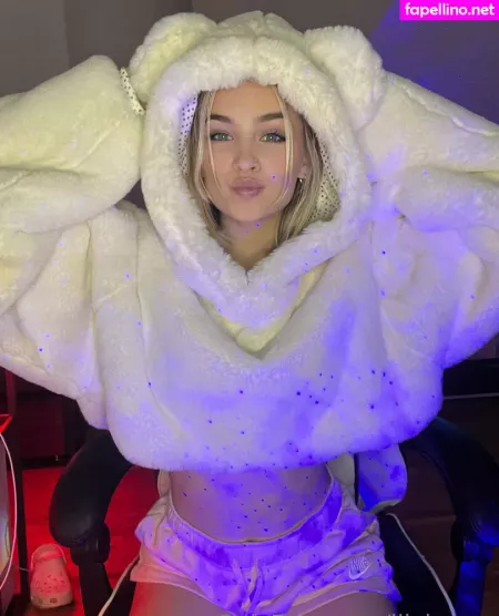 Lilyhosea OnlyFans Thumbnail #XuoYZEoNct