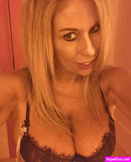 Lilylee23 OnlyFans Thumbnail #3FOMy6dF4b