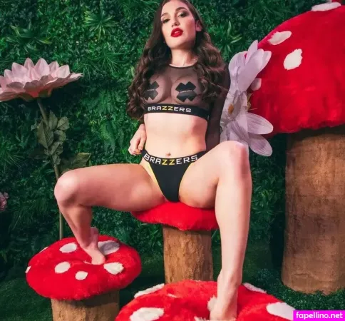 Lilylouofficial 2 OnlyFans Thumbnail #hLumA3gA9H